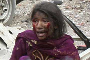 Βαρύς φόρος αίματος από δύο εκρήξεις στο Καράτσι του Πακιστάν