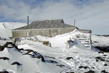 Ουίσκι του Σάκλτον βρέθηκε στην Ανταρκτική έπειτα από έναν αιώνα