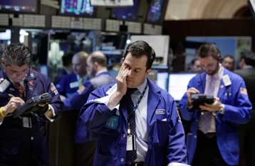 Ανοδος της τελευταίας στιγμής στη Γουόλ Στριτ την Παρασκευή