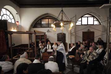 Μήνυμα κατά του ρατσισμού και της μισαλλοδοξίας από τη συναγωγή των Χανιών