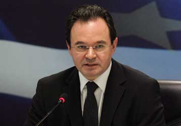 Κατάργηση της αυτοτελούς φορολόγησης προαναγγέλλει ο Γ.Παπακωνσταντίνου