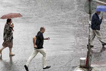 Ισχυρές βροχές και καταιγίδες προβλέπει η ΕΜΥ