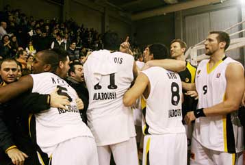 Το Μαρούσι έριξε «χαστούκι» και στον Ολυμπιακό, τον οποίο γκρέμισε από την κορυφή