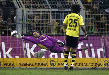 «Πέρασε» από το Ντόρτμουντ η Αϊντραχτ, νίκησε η Μάιντς