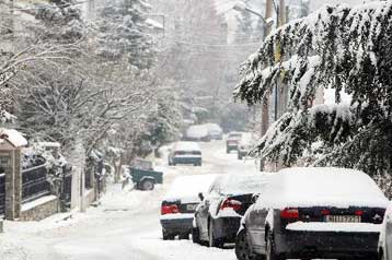Με αντιολισθητικές αλυσίδες η κίνηση των οχημάτων στα βόρεια της χώρας