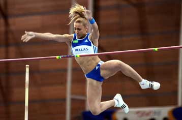 Η θέση στο Δημόσιο βάζει σε δίλημμα την Κυριακοπούλου