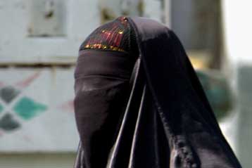 Διαζύγιο εκ μέρους μιας 12χρονης ζητά επιτροπή ανθρωπίνων δικαιωμάτων στη Σ.Αραβία