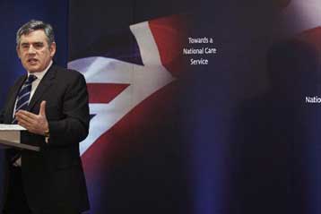 Με διατροφή πλούσια σε μπανάνες «θωρακίζεται» ο Μπράουν εν όψει εκλογών