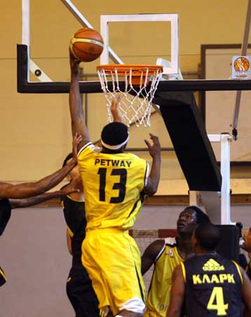 Τέλος ο Πέτγουεϊ από τον Ηλυσιακό, λόγω του τραυματισμού του