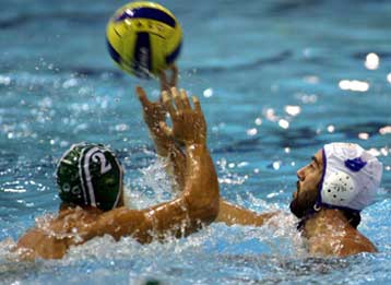 Ντέρμπι «αιωνίων» στην πισίνα του ΟΑΚΑ, πριν από τις ελληνικές μάχες στην Ευρώπη