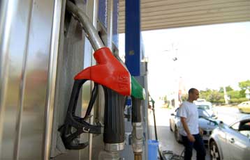 «Τσουχτερή» ανατίμηση κατά 14 λεπτά στη βενζίνη φέρνει η αύξηση του ΕΦΚ