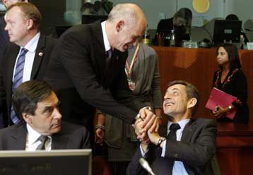 Με τον Νικολά Σαρκοζί συναντάται ο Γιώργος Παπανδρέου