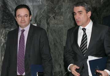 Ανατροπές για ασφαλιστικό, φορολογία, εισοδηματική πολιτική