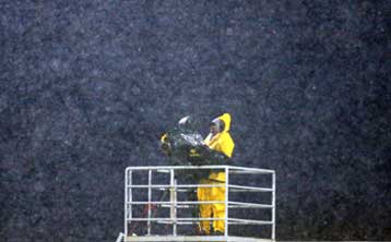 «Κίτρινη» διαμαρτυρία περί ακαταλληλότητας γηπέδου και διατησίας