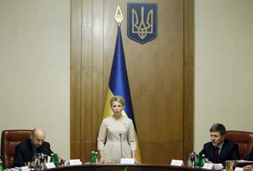 Αψηφά τις εκκλήσεις του Γιανούκοβιτς για παραίτηση, η Γ.Τιμοσένκο