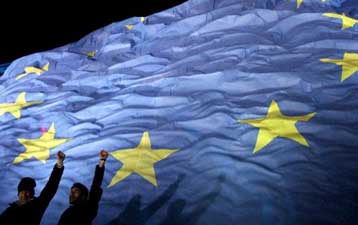 Στο 0,1% επιβραδύνθηκε ο ρυθμός ανάπτυξης της ευρωζώνης στο δ΄τρίμηνο του 2009