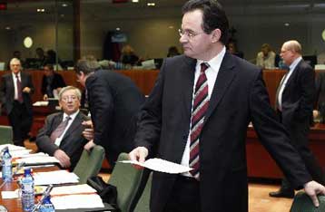 Κρίσιμες αποφάσεις στο Ecofin για την οικονομική βοήθεια προς την Ελλάδα