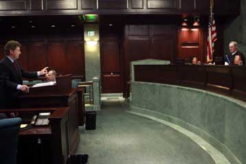 «Δεν θα εκδώσουμε τον Πολάνσκι στις ΗΠΑ εάν δε μας ζητηθεί» λέει η Ελβετία