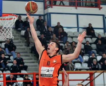 Εκτός έδρας νίκη για τον Ίκαρο / Έσπερο στην Καισαριανή