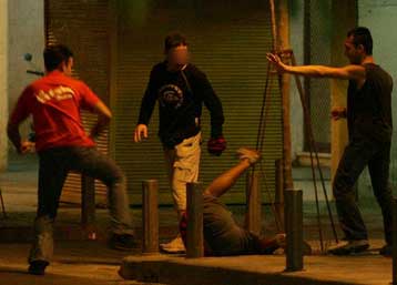 Επεισόδια στην Ομόνοια με έναν νεκρό και έναν τραυματία