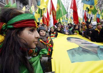 Αστυνομική επιχείρηση στην Τουρκία εν όψει της 11ης επετείου από τη σύλληψη Οτζαλάν