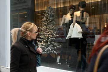 Μισό εκατομμύριο τόνοι προϊόντων «μαϊμού» κατασχέθηκαν στη Ρώμη