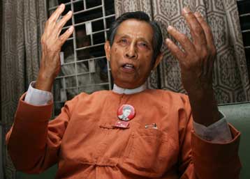 Απελευθερώθηκε στη Μιανμάρ ο ιδρυτής του Συνδέσμου για τη Δημοκρατία