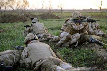 ΝΑΤΟϊκή ικανοποίηση για την εξέλιξη της επιχείρησης κατά των Ταλιμπάν