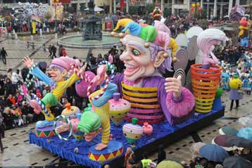 Έπεσε η αυλαία για το Πατρινό Καρναβάλι