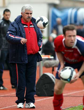 Λαϊκά δικαστήρια στη Νέα Σμύρνη για τη νέα απώλεια