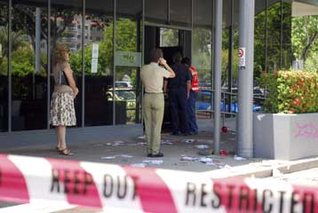 Πολυετείς ποινές κάθειρξης σε πέντε Αυστραλούς για απόπειρα τρομοκρατικής επίθεσης