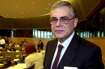 Λήγει στις 31 Μαΐου η θητεία του Λουκά Παπαδήμου στην ΕΚΤ