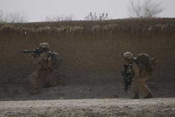 Συνελήφθη στο Καράτσι ανώτατος στρατιωτικός διοικητής των Ταλιμπάν