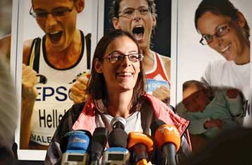 Η Ελεμπό επιστρέφει στις «αερομαχίες» του άλματος σε ύψος