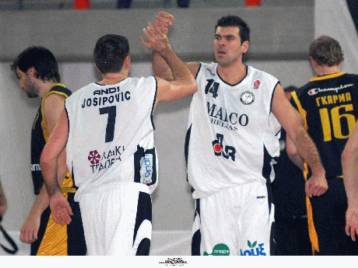 Ο Πασχάλης ζήτησε «συγγνώμη» από τον Φώτη Βασιλόπουλο