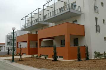 Υπό διερεύνηση η δυνατότητα αναστολής του ΦΠΑ στις πωλήσεις νεόδμητων ακινήτων