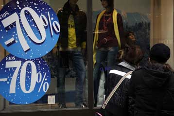 «Σε ελεύθερη πτώση η κατανάλωση» δηλώνει ο πρόεδρος της ΕΣΕΕ Β.Κορκίδης