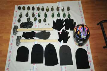 Κανονικό οπλοστάσιο στην κατοχή των δραστών της συμπλοκής στον Βύρωνα