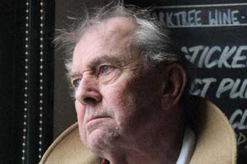 Συνελήφθη ο Βρετανός παρουσιαστής που ομολόγησε υποβοηθούμενη αυτοκτονία