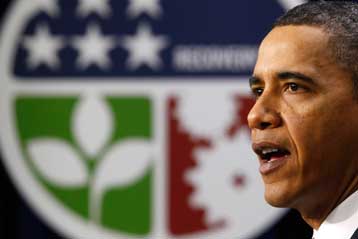 Οι κρατικές ενισχύσεις γλίτωσαν τις ΗΠΑ από την καταστροφή, υποστηρίζει ο Μπ.Ομπάμα
