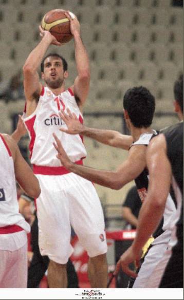 Επίδειξη ισχύος από τον Ολυμπιακό κόντρα στον ΠΑΟΚ εν όψει του «αιώνιου» τελικού