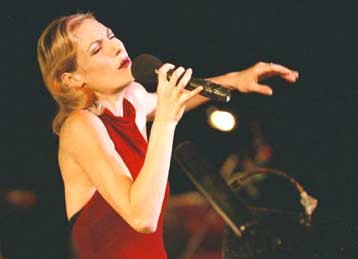 Τρεις συναυλίες της Ούτε Λέμπερ σε Θεσσαλονίκη και Αθήνα