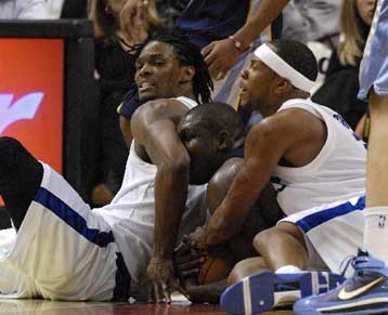 Σούπερ Ντουάιτ Χάουαρντ και 11η νίκη σε 14 αγώνες για τους Μάτζικ