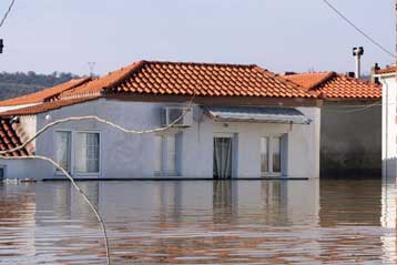 Σε επιφυλακή οι Αρχές στον Έβρο – Πάνω από 200 χιλιάδες στρέμματα έχουν πλημμυρίσει