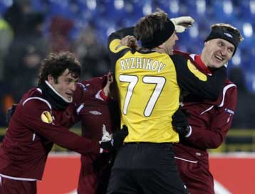 Η Ρούμπιν Καζάν «πάγωσε» τη Χαποέλ, έκλεισε το… σπίτι του Αγιαξ η Γιουβέντους