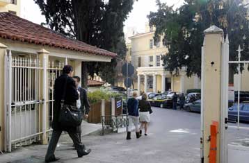 Για κακούργημα διώκεται η 38χρονη που άρπαξε βρέφος από το μαιευτήριο «Έλενα»