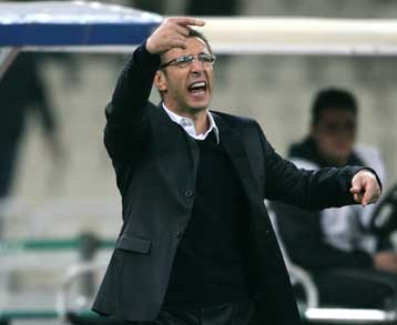 Πιθανότητες 50-50 δίνουν για την πρόκριση Νιόπλιας και Ρανιέρι