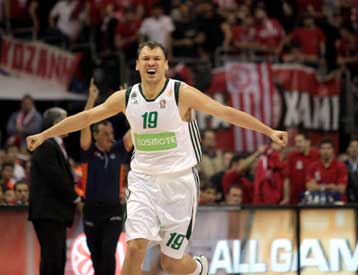 Έκπληξη Ζοτς με επιστροφή Σάρας στον τελικό Κυπέλλου