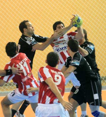 ΠΑΟΚ και Φίλιππος Βέροιας μάχονται για μια θέση στα ημιτελικά του Κυπέλλου χάντμπολ