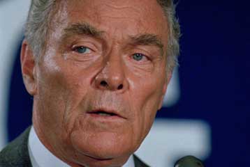 Πέθανε ο Αλεξάντερ Χέιγκ, επιτελάρχης του Νίξον επί εποχής Watergate